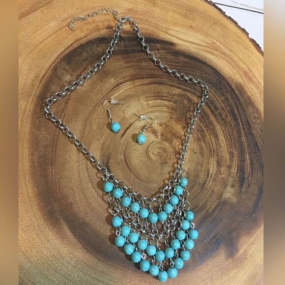 Turquoise & Silver Necklace with Earrings - Picture 8 of 8